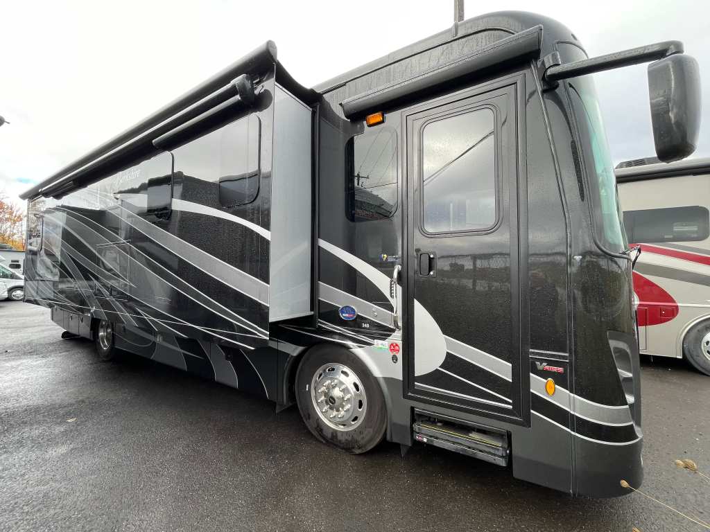 Forest River Berkshire 34B 2022 - RV Direct Club