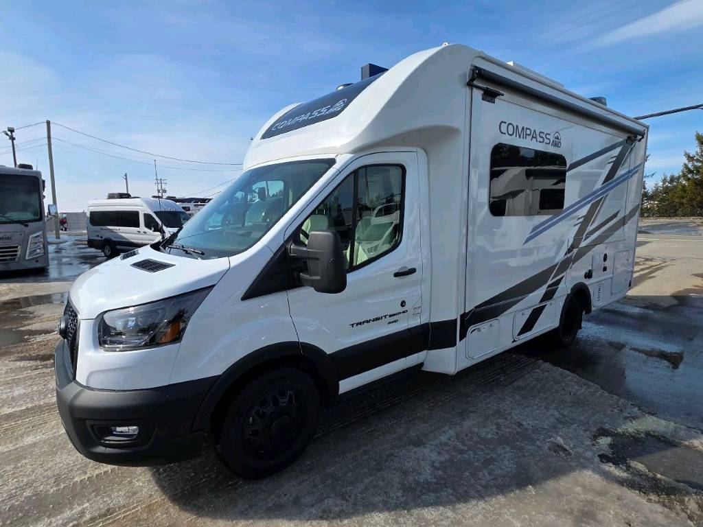 THOR COMPASS 23TW AWD 2026 - VR Club Direct