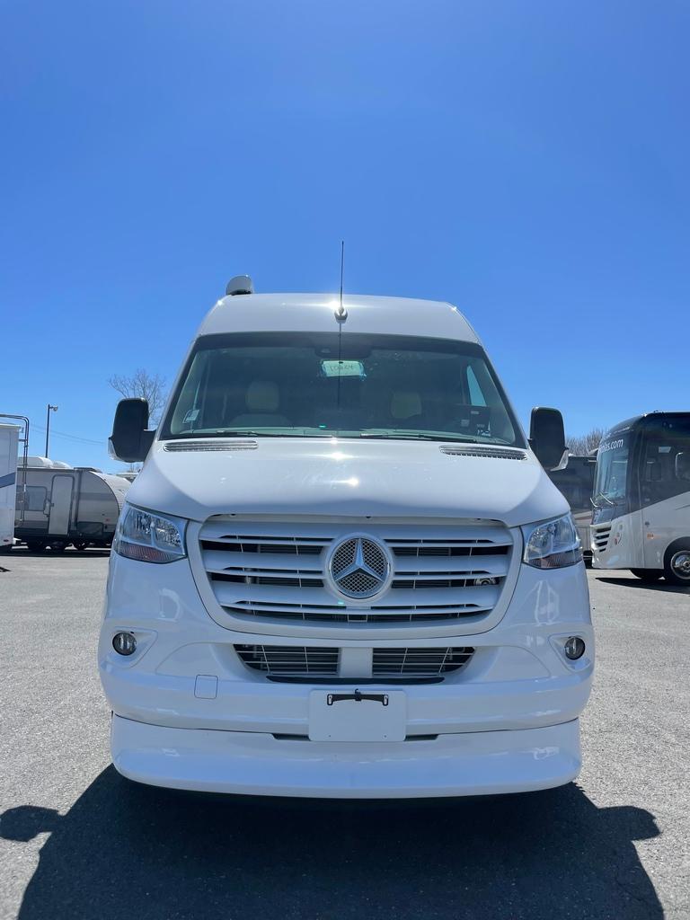 American Coach Patriot MD2 Legacy 2023 - RV Direct Club